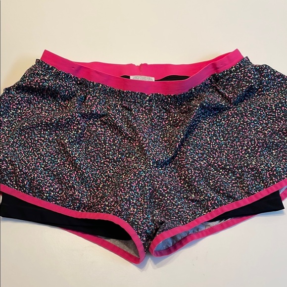 Nike Dri-FIT Large Speckled Shorts with Pink Trim Layered - Picture 1 of 4